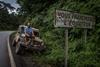 gabon-equator-dan-jeep