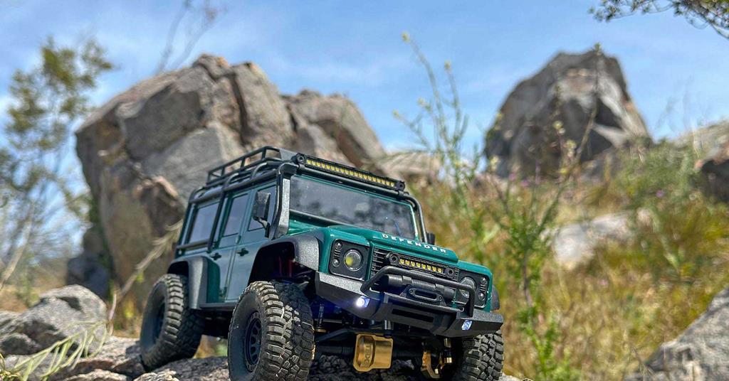 Compact Rover Rig Traxxas TRX-4M Land Rover Defender: Small Rig, Big Performance | Radio ...