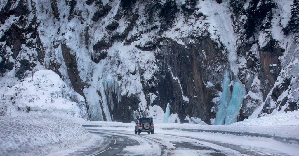 Alaska's Dalton Highway and Richardson Highway: Remote Ice Road ...