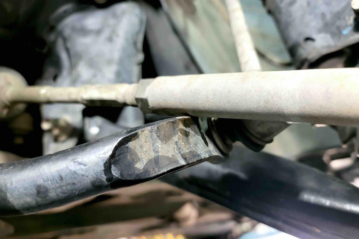 005-OVR-Han-Bilstein Terrasport_ 2018 Crosstrek Front Left with puck causes rubbing and knocking 1