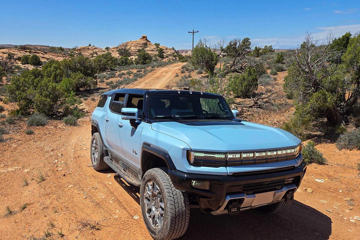 on-road-dirt-road-detour