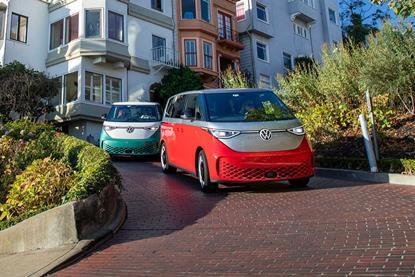 2024,-2025-VW-ID.-Buzz-EV-comparo-10_credit-Mercedes-Lilienthal