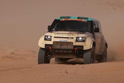 dakar-defender-opener