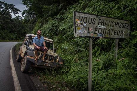 gabon-equator-dan-jeep