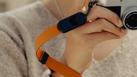 Peak-Design-Form-Leather-Cuff-Amber-Lifestyle-2