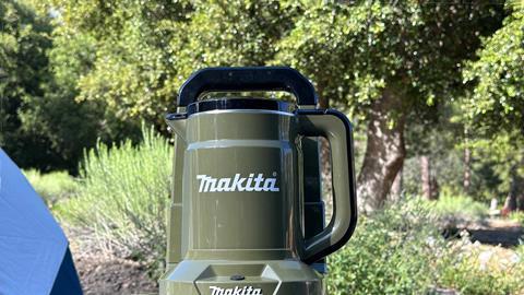 Makita-Outdoor-Adventure-Hot-Water-Kettle-open