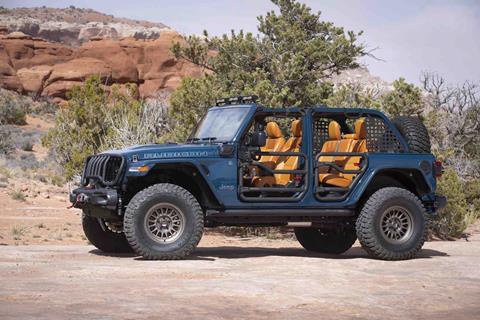 2023 Jeep Wrangler Rubicon 4xe Departure side_credit Mercedes Lilienthaljpg