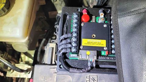 BantamX_attached_to_fusebox_cover