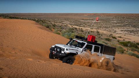 trcm-simpson-desert-big-red-dune-climb