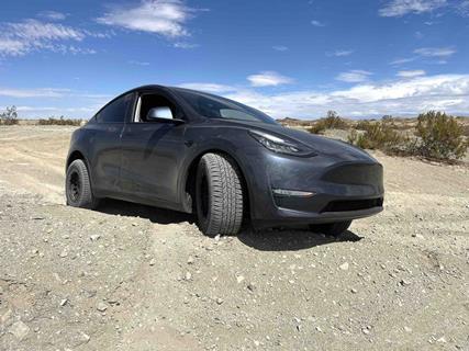 014-OVR--Tesla-Model-Y-Offroad-sm
