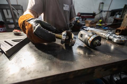 AVATHECREATIVE_AWDROLA2MINT_2026-09113