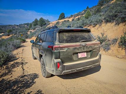 2026-Subaru-Outback-02_credit-Mercedes-Lilienthal