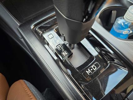 2026-Subaru-Outback-Touring-XT_01-credit-Mercedes-Lilienthal