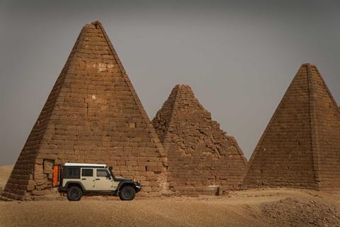 sudan-temple-jeep