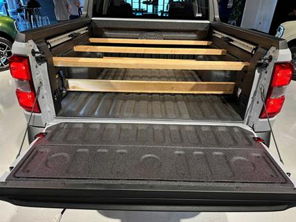 004-OVR-First-Look-Ford-Maverick
