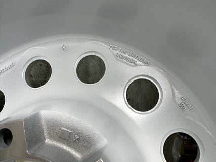 We love the little details that Nomad includes in the designs of their wheels. Here, you can see the company's motto cast into the back of the wheel.