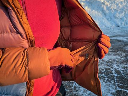 Women_s-Cotopaxi-Fuego-Max-Hooded-Down-Jacket-2_credit-Andy-Lilienthal