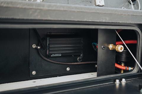 11-FORD-F-350-Build-(64-of-82)
