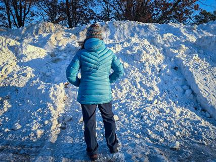 Decathlon-Women_s-MT500-Hooded-Down-Jacket-2_credit-Andy-Lilienthal