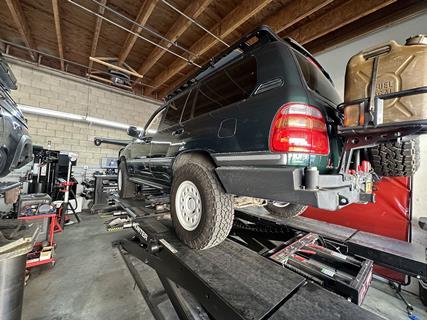 On the RPM Off-Road Garage rack ready to get aligned
