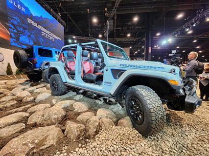 2024 Jeep 4xe, 392, AEV Rubicon Chicago Autoshow_111831