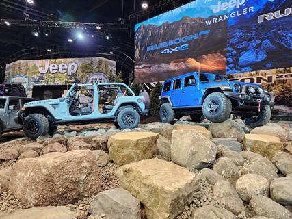 2024 Jeep 4xe, 392, AEV Rubicon Chicago Autoshow_110354
