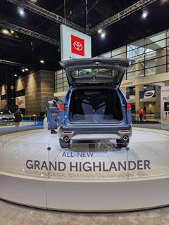 2024 Toyota Grand Highlander Chicago Autoshow_091056