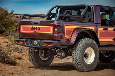 2025 Jeep Gladiattor High Top Honcho Concept 002