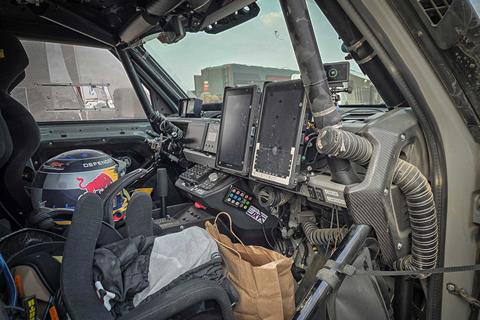 Inside-cockpit-Defender-D7X-R_credit-Mercedes-Lilienthal