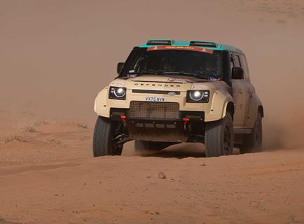 dakar-defender-opener