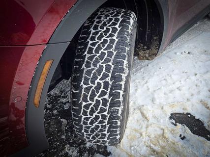 tires-in-snow