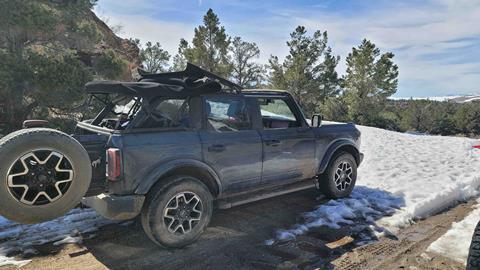 2021_Ford_Bronco_OBX_Eastern_Sierra_Overlooking_Beautiful_scenery_parked_infront_of_snow