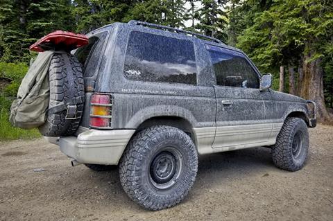 1991 Mitsubishi Pajero at Callaghan Lake