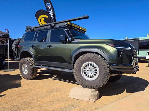 Lexus-GX-550-Photo-by-Andy-Lilienthal