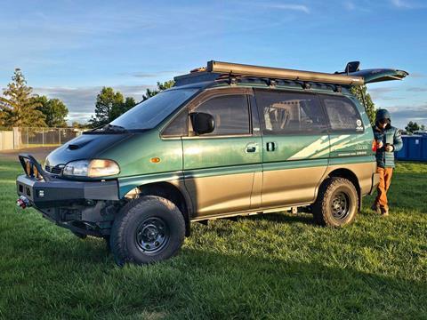 Mitsubishi-Delica-Photo-By-Mercedes-Lilienthal