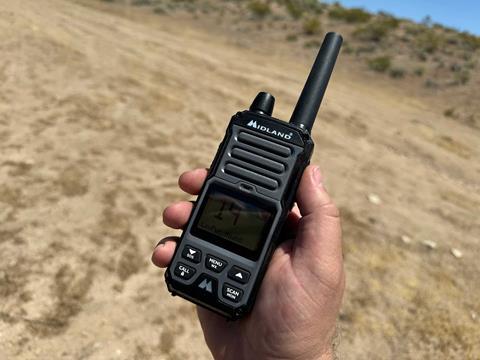 001-Midland-GXT67-Radio