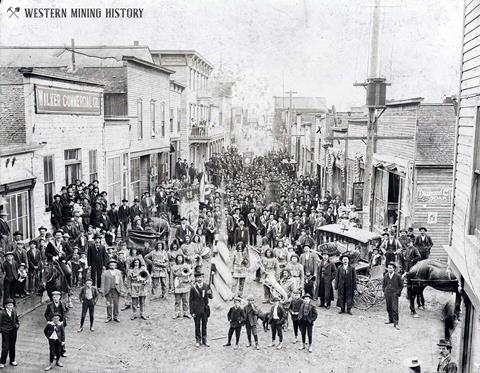 4th-of-July_Granite-MT-circa-1900