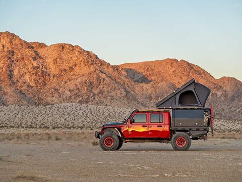 Garbage-Dream-Jeep-Gladiator-Side