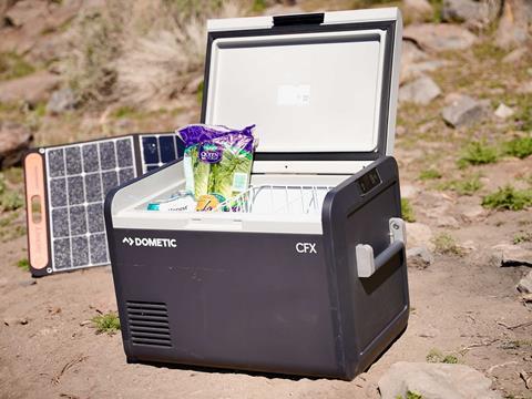 09-dometic-solar-power