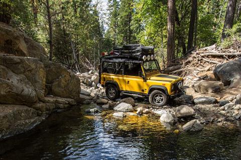 12-land-rover-defender