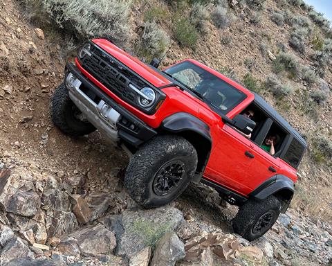 05-ford-bronco-raptor