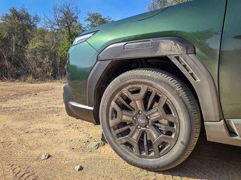 2026-Subaru-Outback-04_credit-Mercedes-Lilienthal