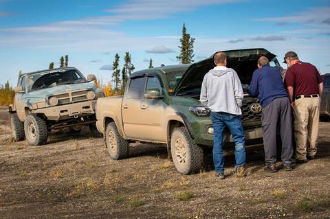 2025-Alcan-5000-Rally-helping-locals_credit-Mercedes-Lilienthal