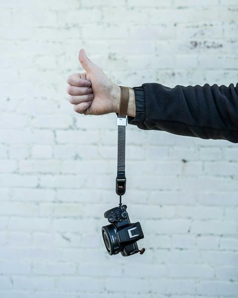 PeakDesign_EverydaySling-6
