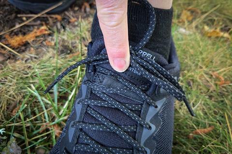 Antora-4-Elastic-Lace-Keeper---Photo-by-Andy-Lilienthal