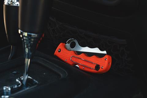 Spyderco Assist in Jeep