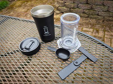 3-AeroPress-Go-Plus-Contents
