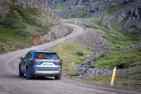 2-Dirt-Road-Photo-by-Mercedes-Lilienthal