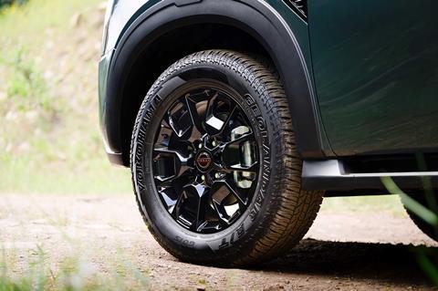 008-OVR-Nissan-Armada-Frontier-First-Look
