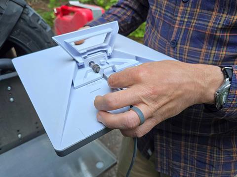 Plugging-In-Starlink